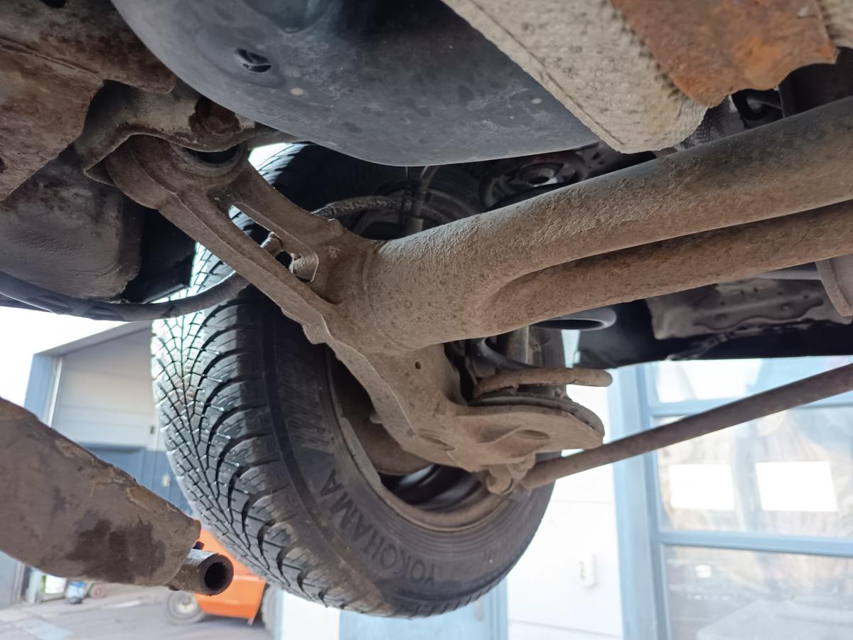 Opel Astra J Sports Tourer original Hinterachse Tr&auml;ger scheibengebremst Bj 2013