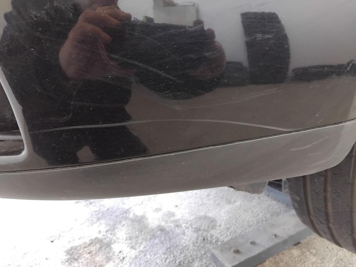 VW Golf 5 1K original Sto&szlig;stange Sto&szlig;f&auml;nger vorn mit SRA BJ2006 L041 brillantschwarz uni