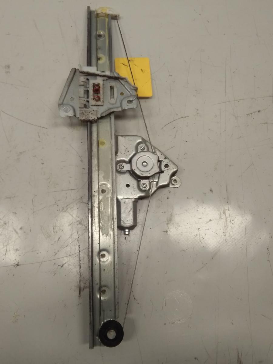 Suzuki Grand Vitara 2 JT original Fensterheber vorn links elektrisch Bj.2007 Suzuki Grand Vitara 2 JT original Fensterheber vorn links elektrisch Bj.2007