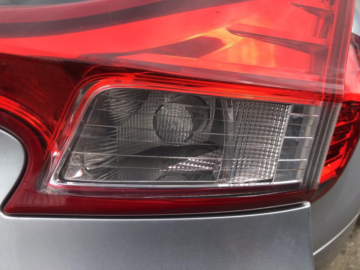 Honda Civic Tourer IX MK9 FK3 Rückleuchte innen rechts Heckklappe Heckleuchte