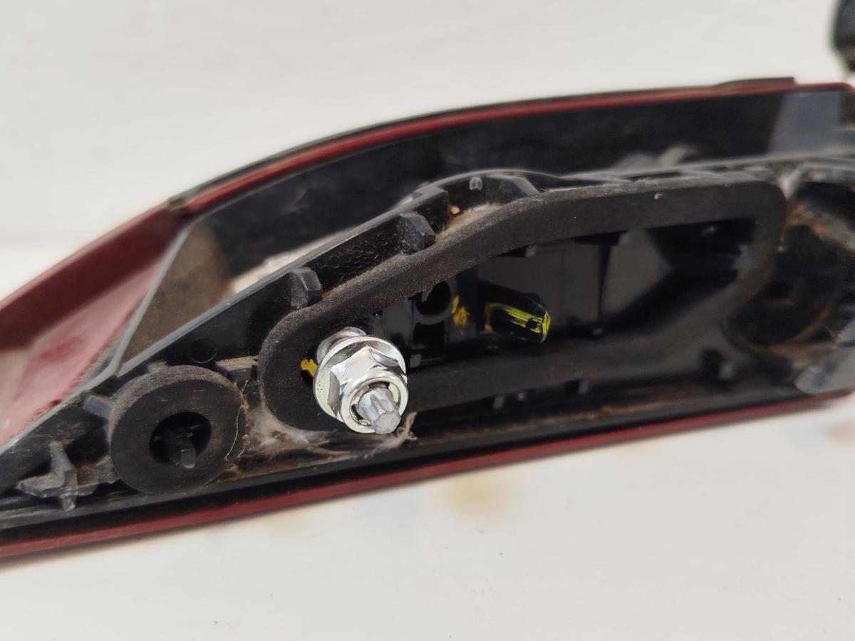 Fiat Tipo Typ 356 R&uuml;ckleuchte links Innenteil Heckklappe Stufenheck Heckleuchte