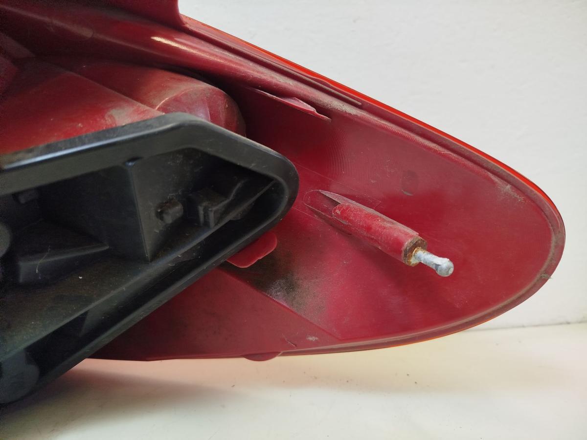 Peugeot 207 WA WC R&uuml;ckleuchte links R&uuml;cklicht Heckleuchte 3 / 5 t&uuml;rer OE bis09