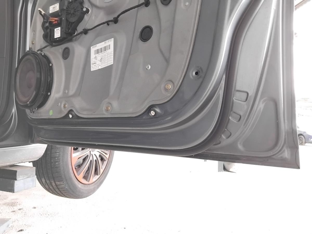 VW Touran 1T Tür vorn rechts Beifahrertür LD7X platinumgrey BJ2006 Rohbau