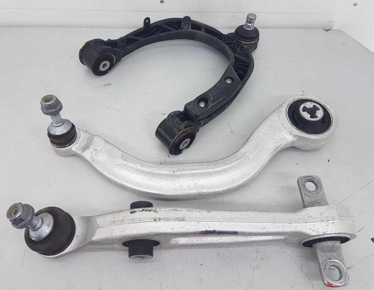 Tesla Model Y Querlenkersatz vorn links Satz Querlenker Bj2022 1044321-00-J