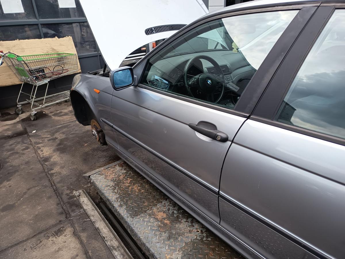 BMW 3er E46 original Tür vorn links Fahrer A80 Silbergrau Bj 2004