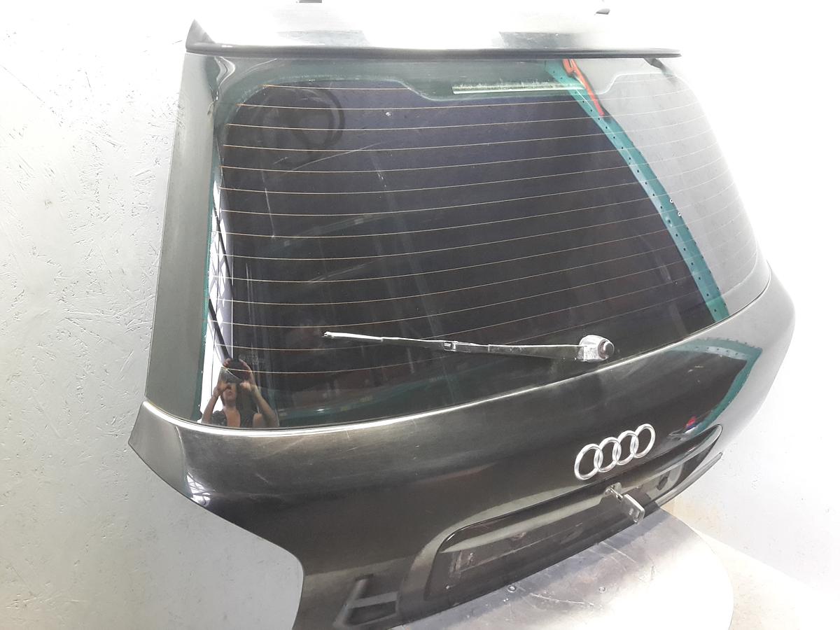 Audi A3 8L orig Heckklappe mit Scheibe LY9B Brillantschwarz met Bj 1998