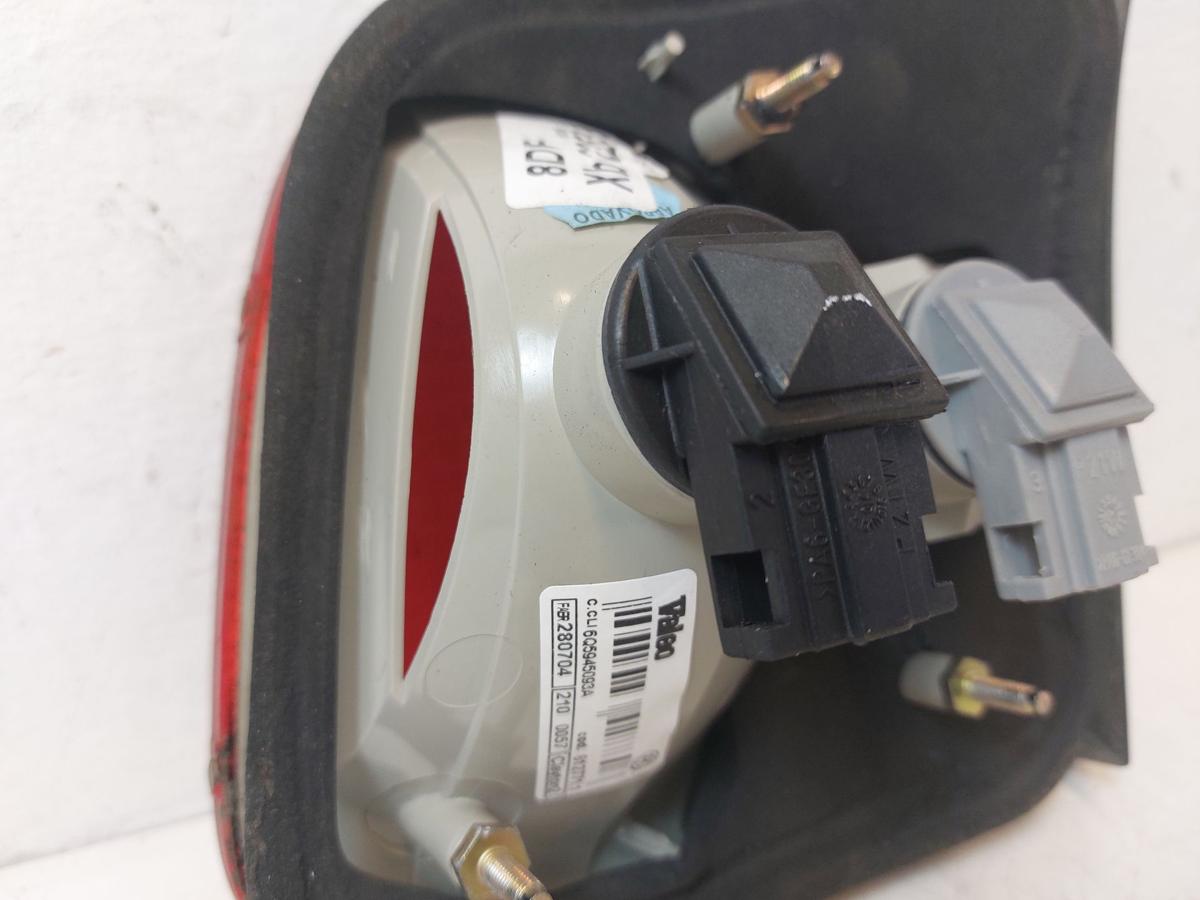 VW Polo 9N2 Stufenheck R&uuml;ckleuchte innen links Heckklappenteil Limo R&uuml;cklicht