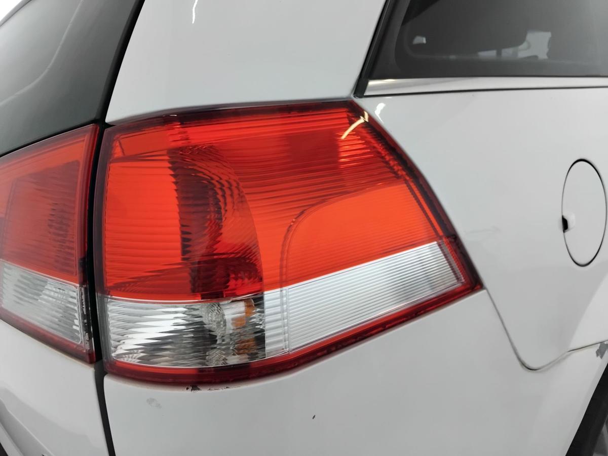 Opel Vectra C Caravan original R&uuml;ckleuchte Heckleuchte rechts au&szlig;en BJ2007