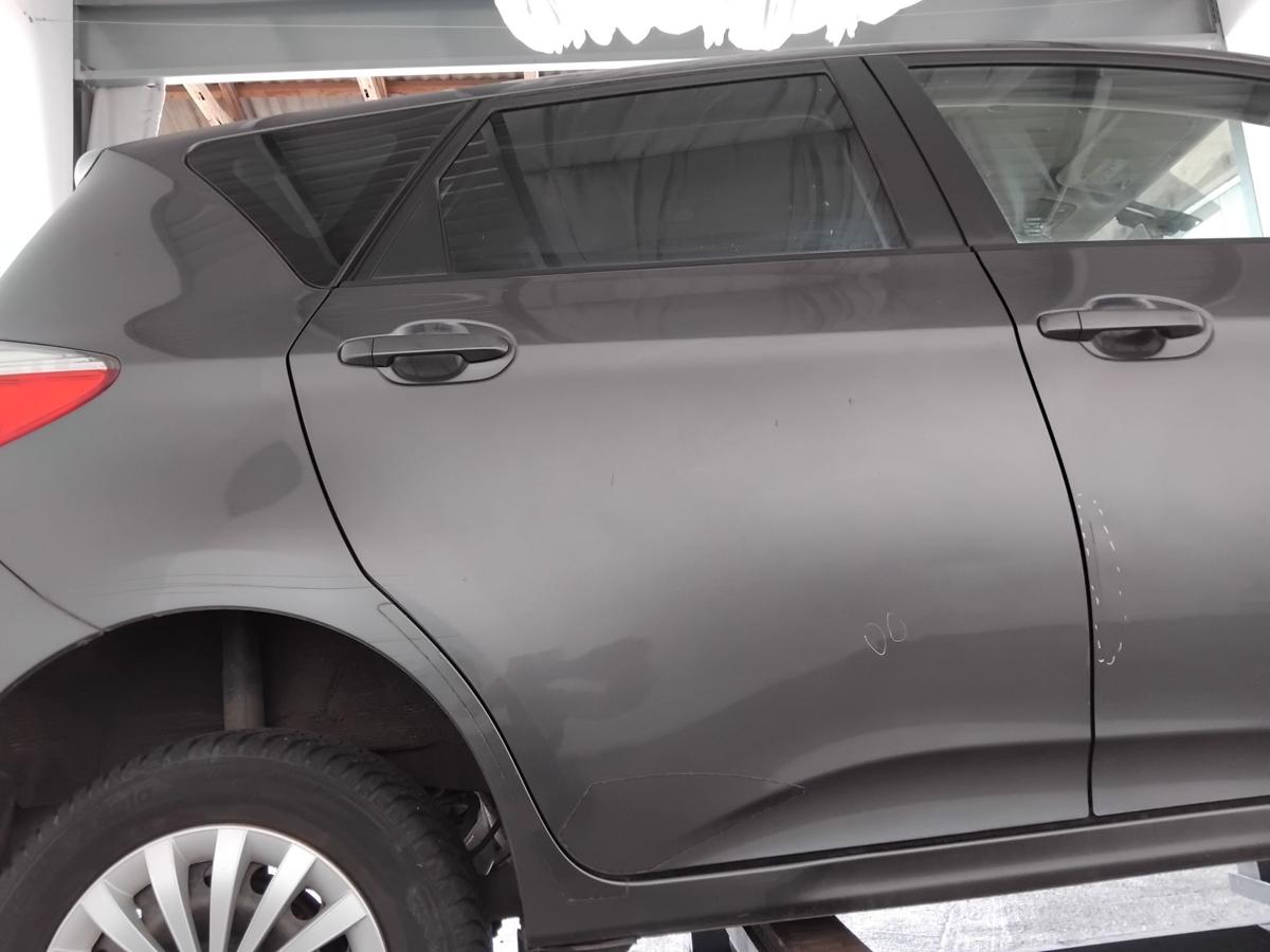 Toyota Verso-S T&uuml;r hinten rechts 1G3 magneticgrey BJ2013