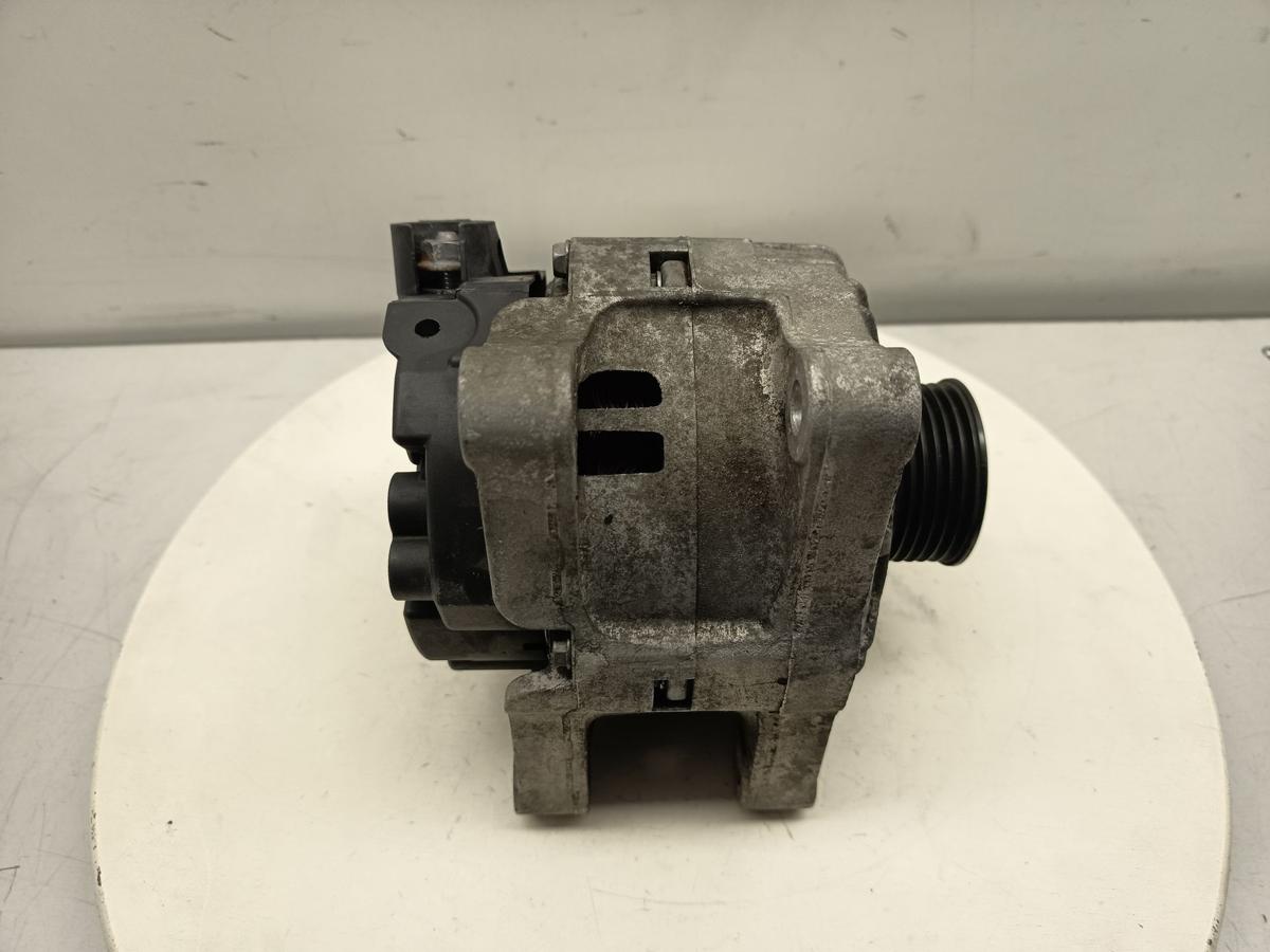 Peugeot 206+ original Lichtmaschine Generator 1.1l 44kW Benzin 90A Bj 2009