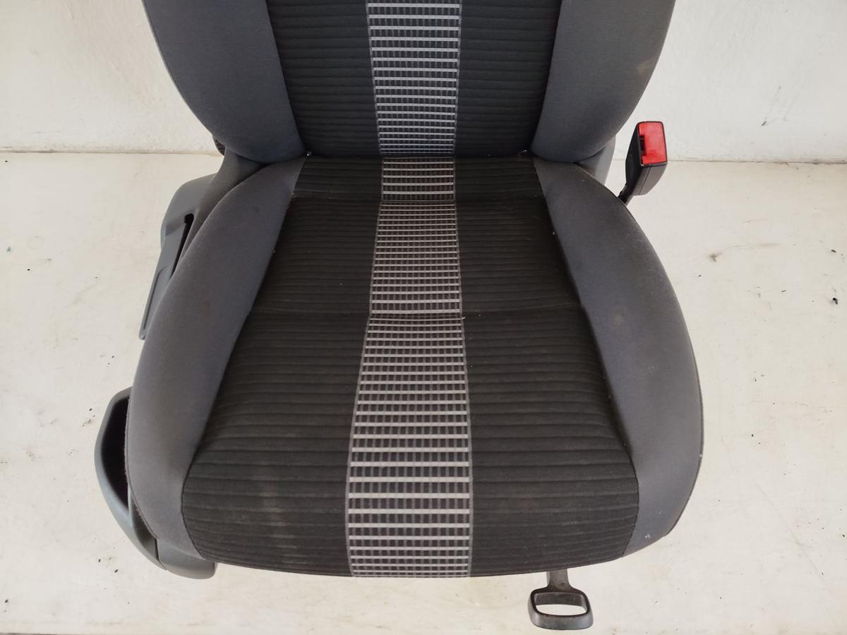 VW Golf Plus 5M Sitz Beifahrersitz Autositz vorn rechts Stoff