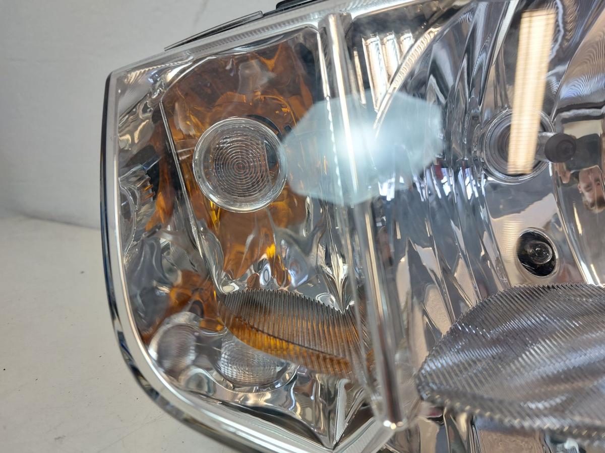 Skoda Fabia 6Y Combi Scheinwerfer rechts Frontscheinwerfer Lampe Hella Halogen