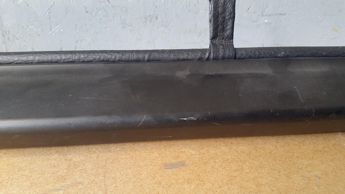 VW Golf IV Kombi orig Netztrennwand Trennnetz Schwarz Bj 2002