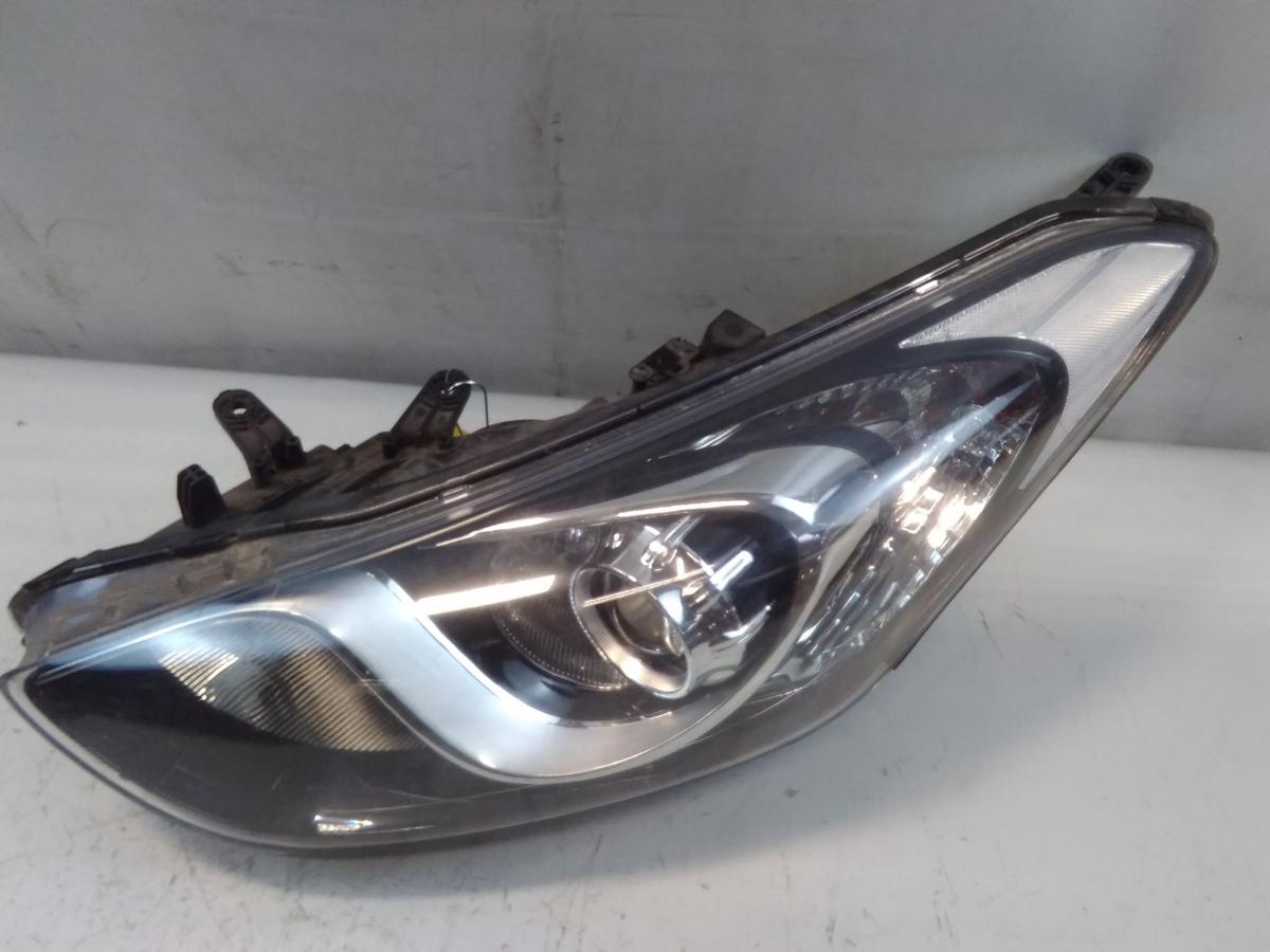 Hyundai i30 GD Kombi orig Scheinwerfer vorn links Halogen mit LWR Facelift BJ15