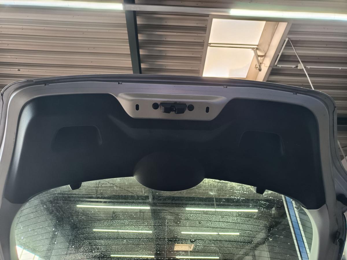 Peugeot 207 WC Bj 2008 original Heckklappe mit Scheibe EZR Aluminium Grau