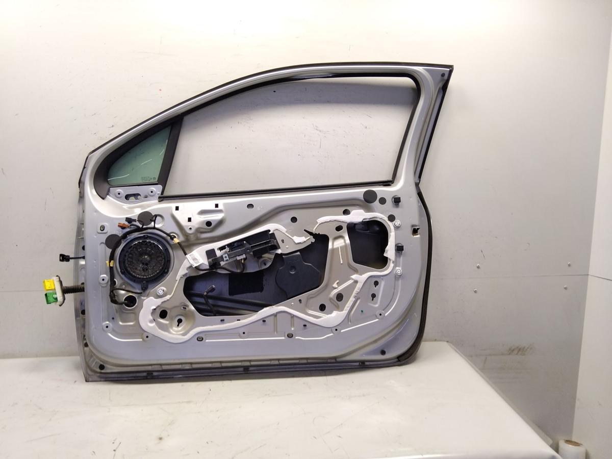 Peugeot 208 Tür vorn rechts Beifahrertür 3-Türer silber aluminiumgrau Bj.2016