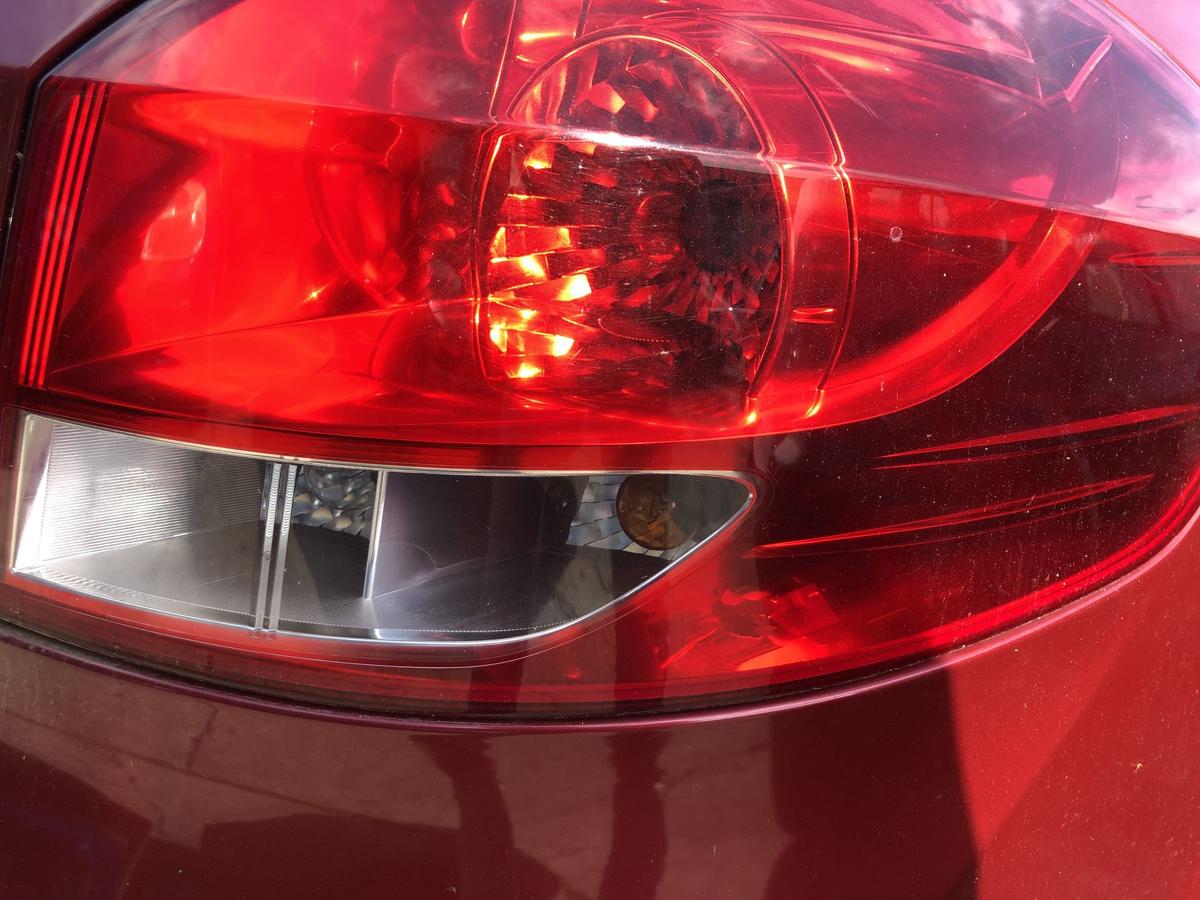 Renault Clio 3 III Grandtour R&uuml;ckleuchte rechts R&uuml;cklicht Heckleuchte Kombi