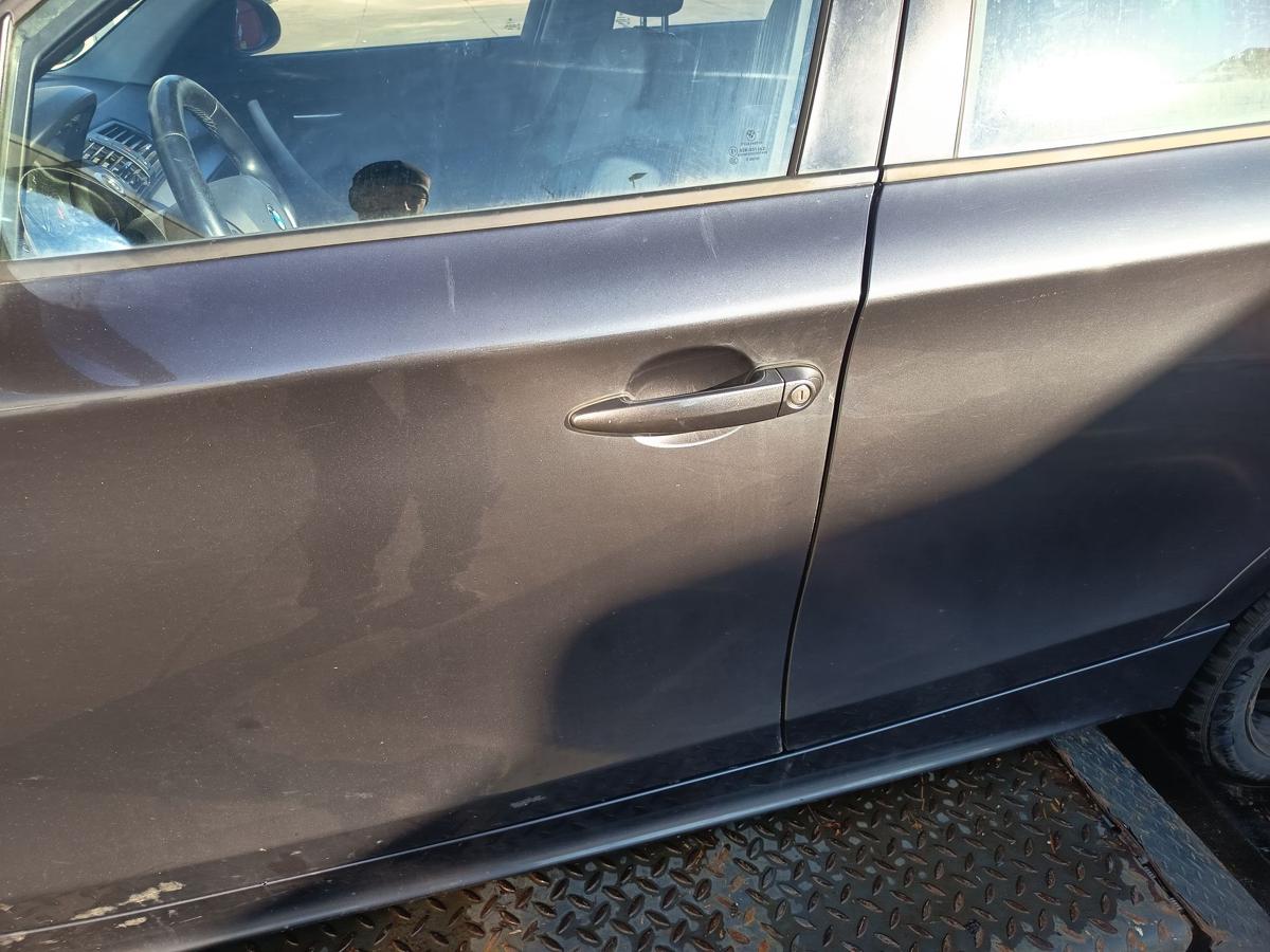 BMW E87 original T&uuml;r vorn links Fahrer Rohbau A22 Sparkling graphite Bj 2005
