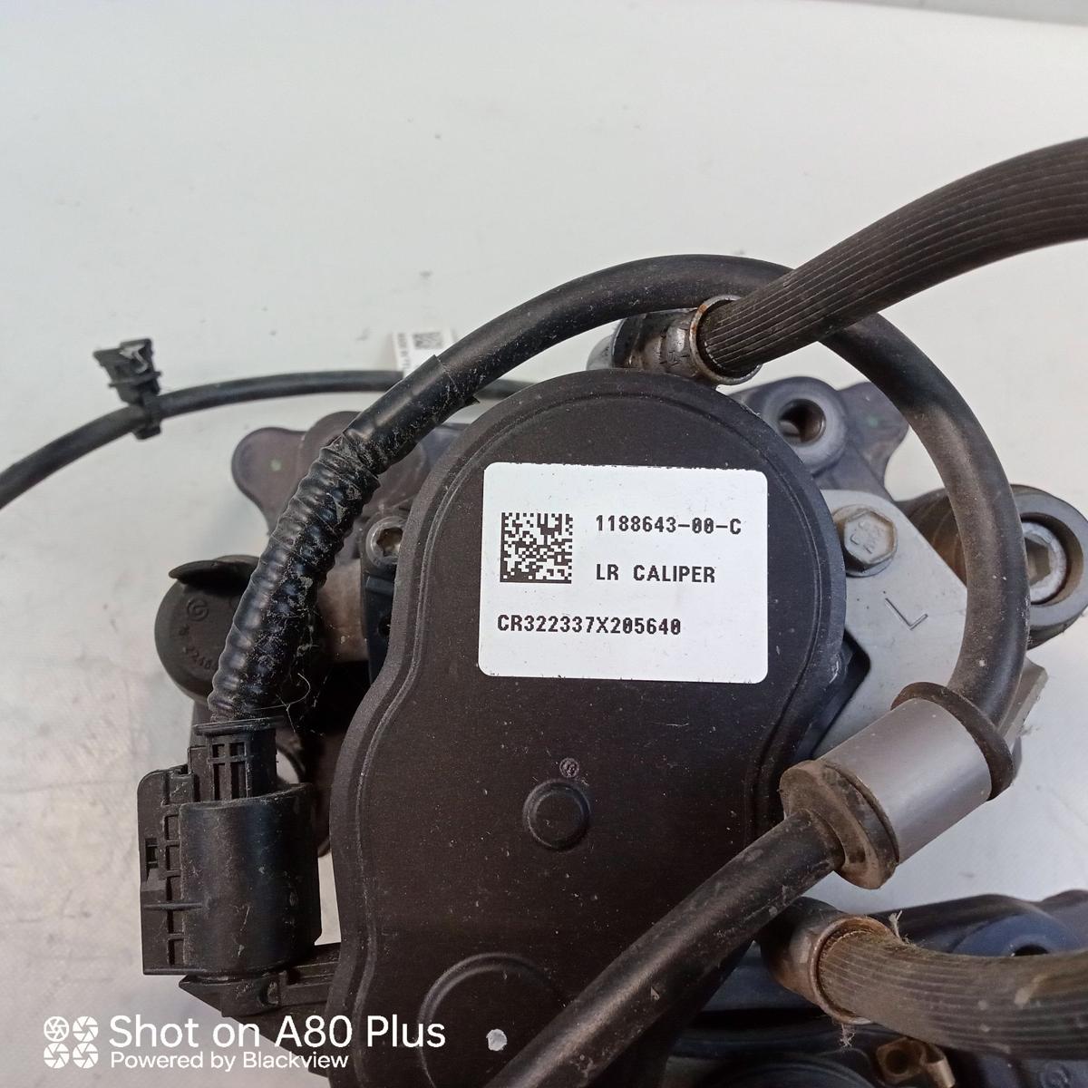 Tesla Model Y Performance original Bremsenset Hinterachse Brembo Bj.2023