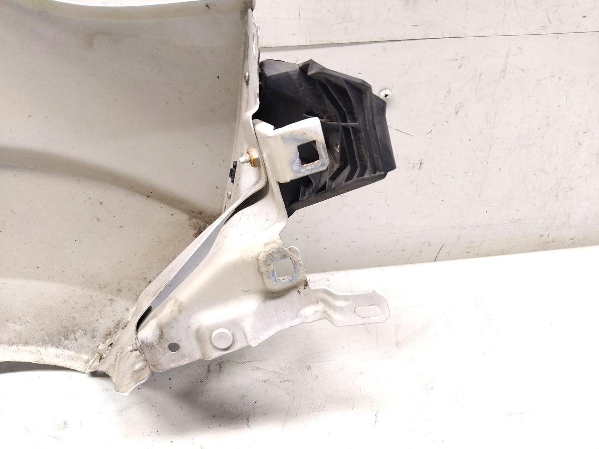 Peugeot Boxer 3 Typ 250 Facelift original Kotfl&uuml;gel vorn links weiss 249 Bj.2017