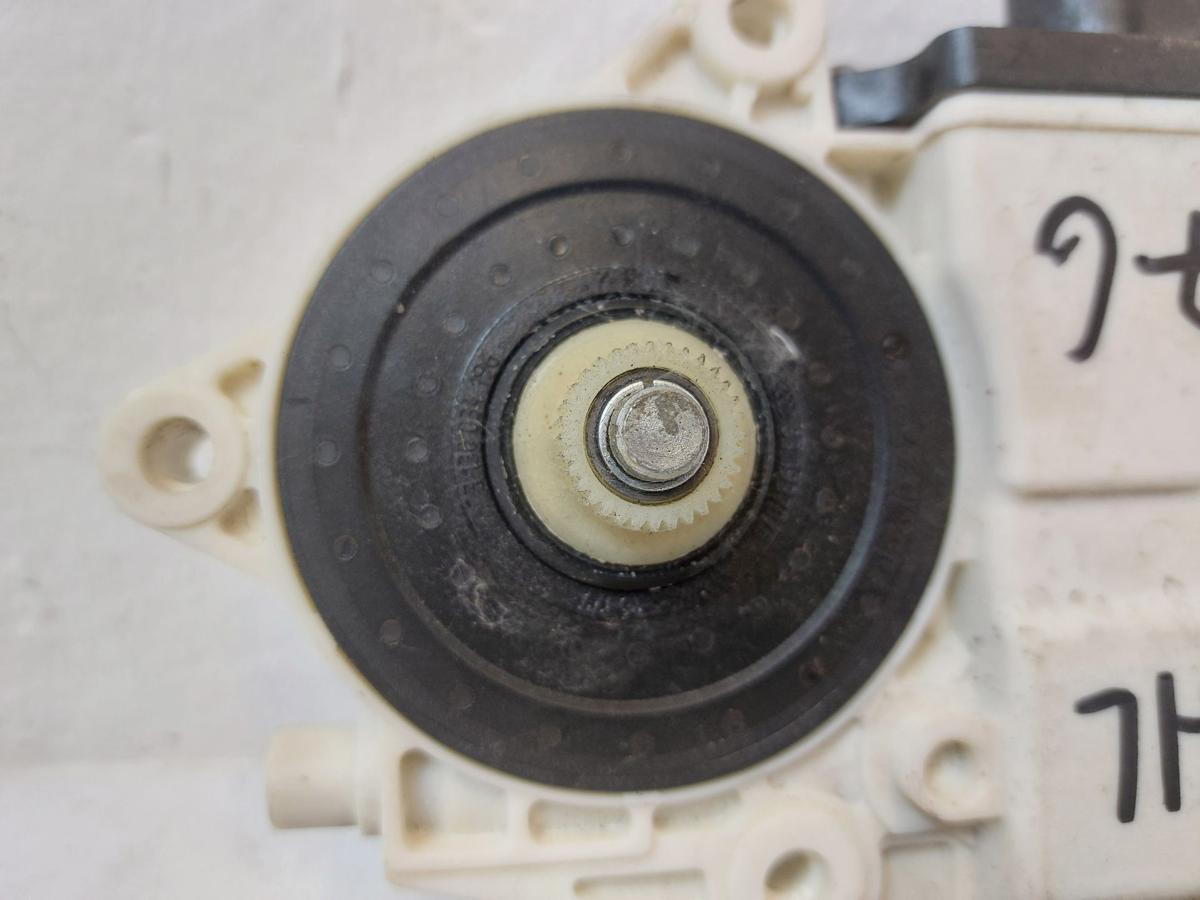 BMW X3 E83 LCI Fensterhebermotor hinten rechts Hebermotor OEM