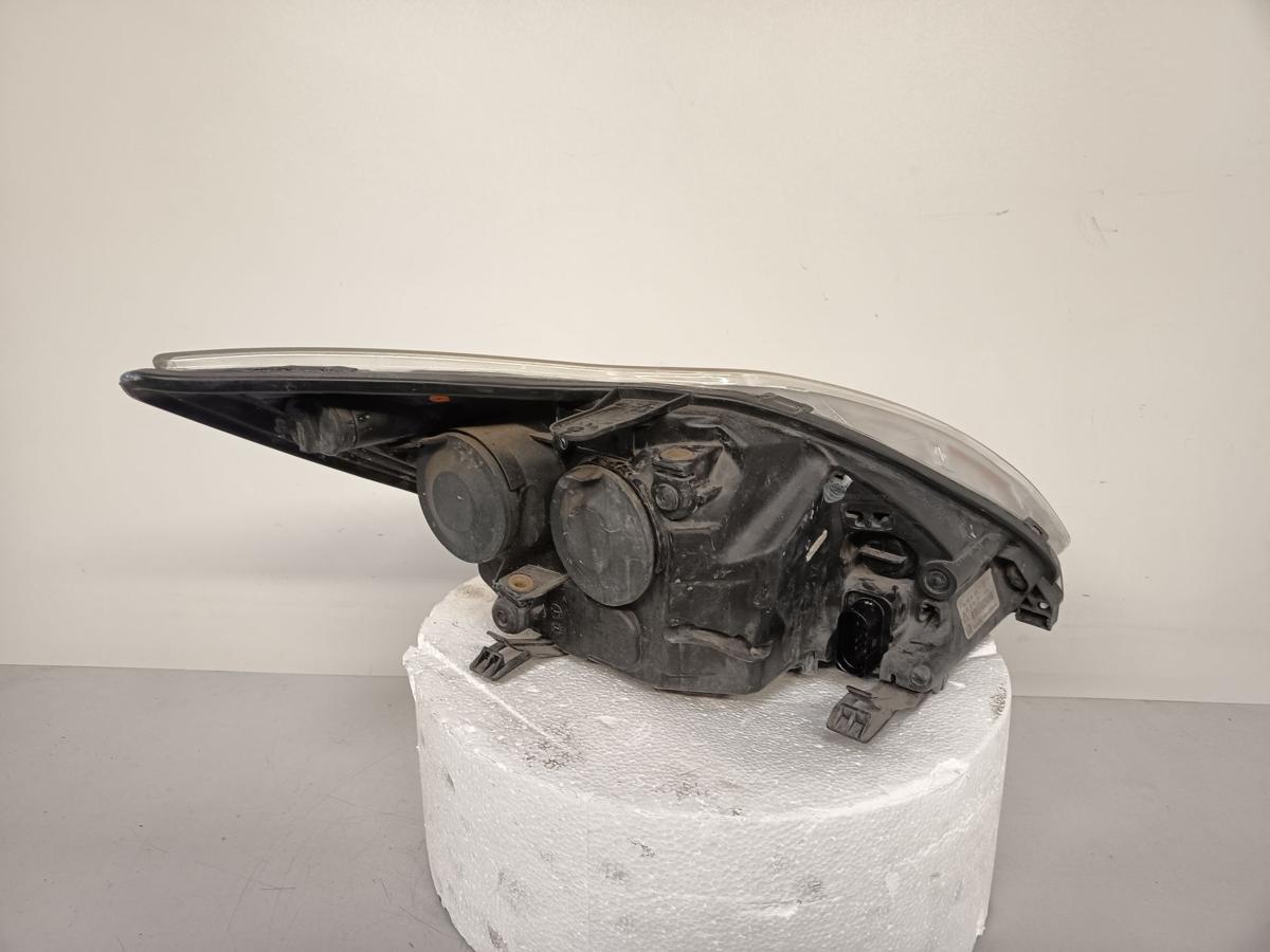 Ford Focus II original Scheinwerfer links Halogen/Haupt/Licht/Front Bj 2010