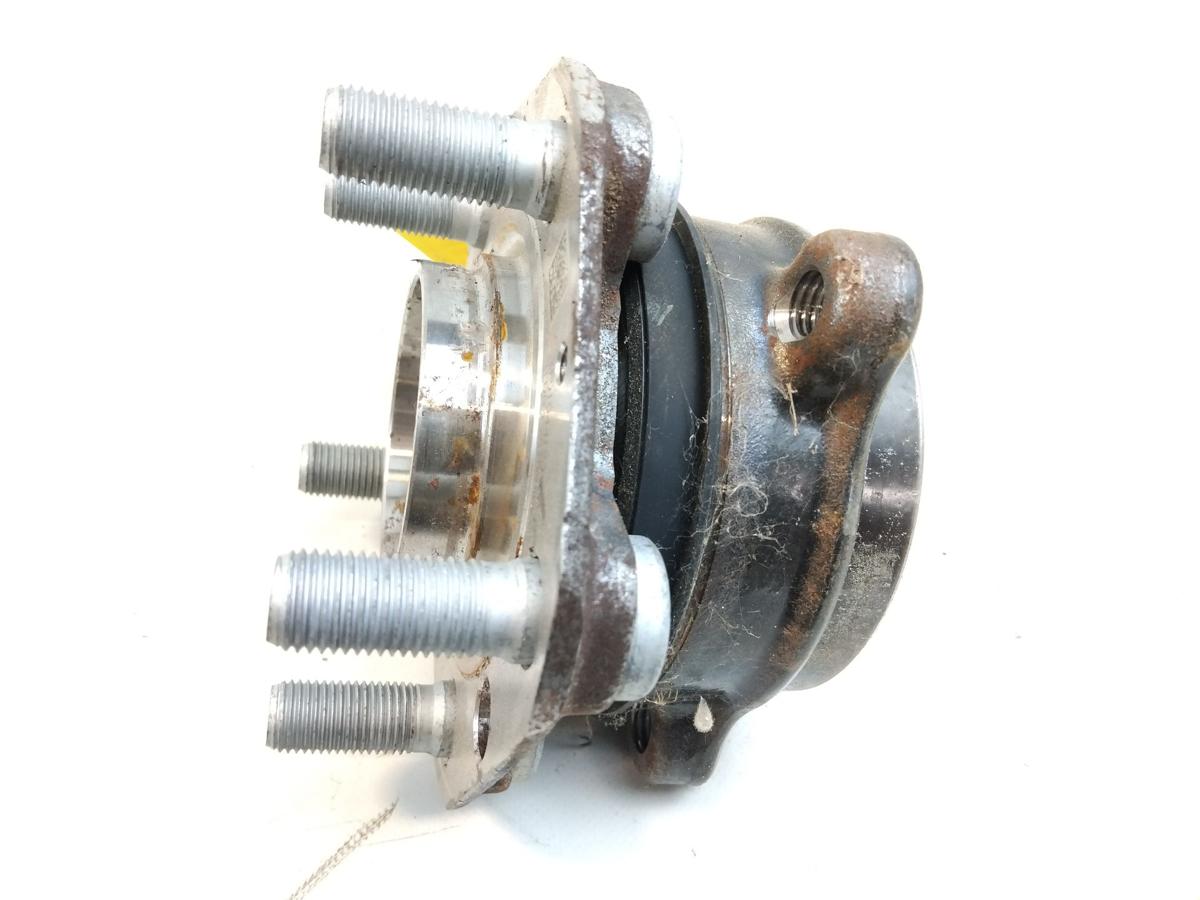 Tesla Model Y original Radnabe mit Radlager 1044123-00-B Bj.2022