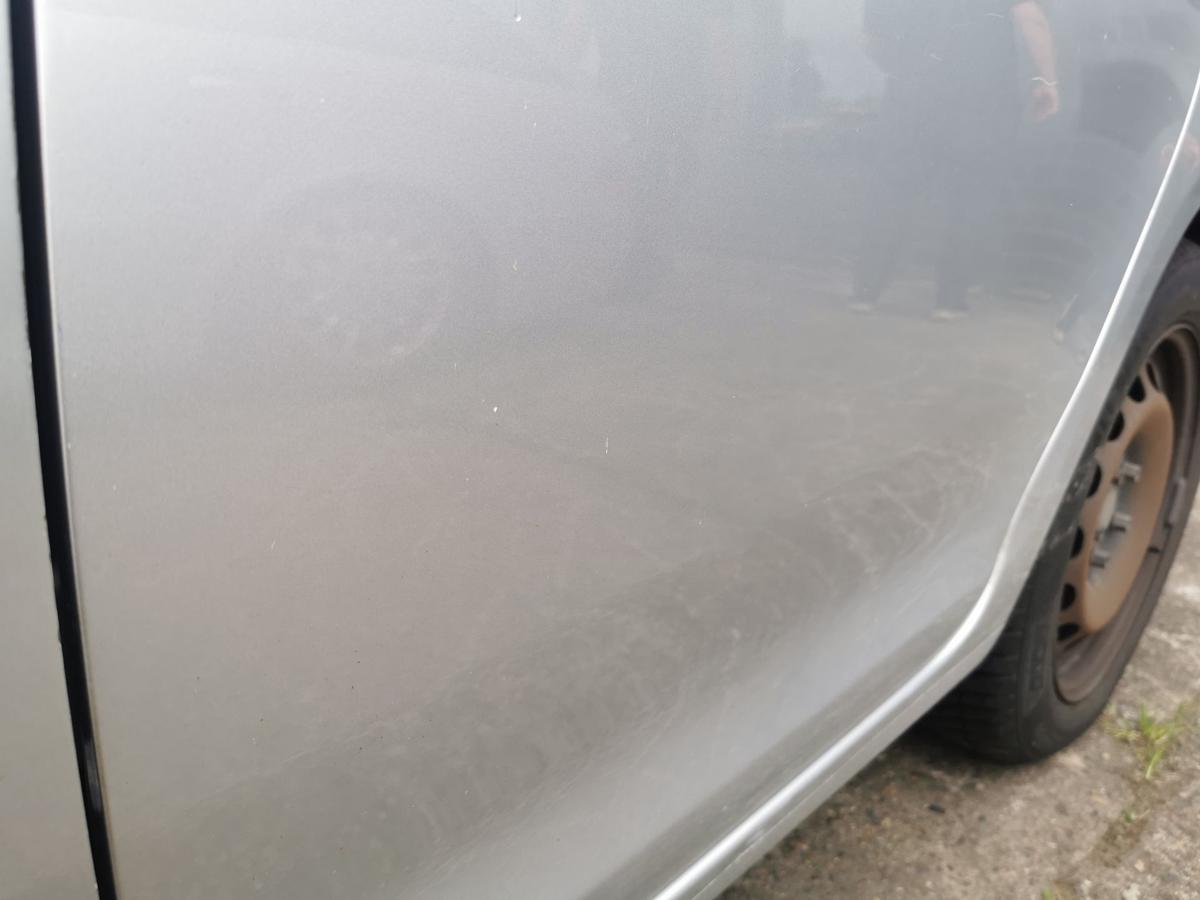 VW Golf V 1K Variant Tür Autotür Rohbautür hinten links LA7W Reflexsilber met