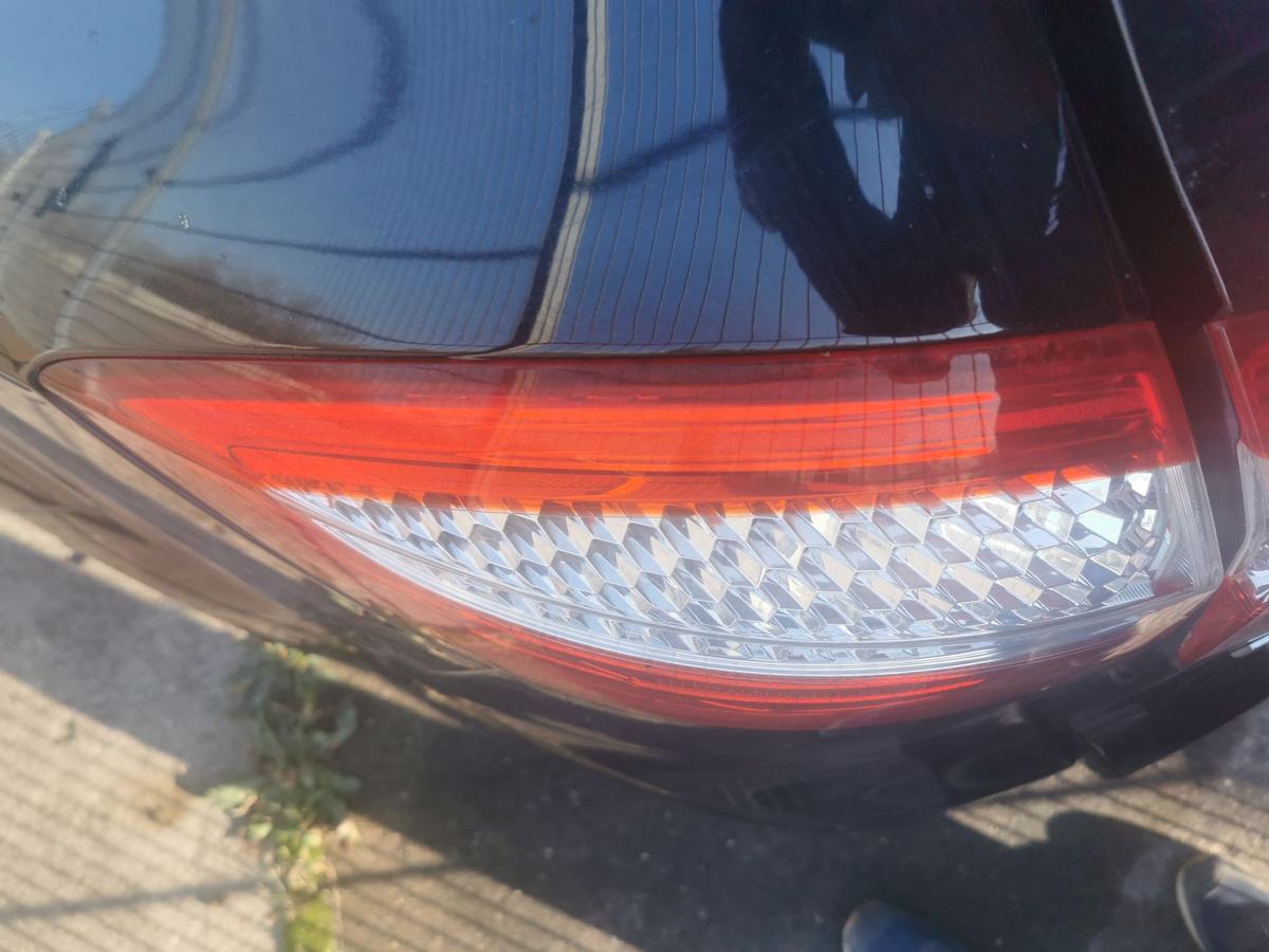 Ford Mondeo BA7 Kombi R&uuml;ckleuchte Schlussleuchte R&uuml;cklicht aussen links bis 10