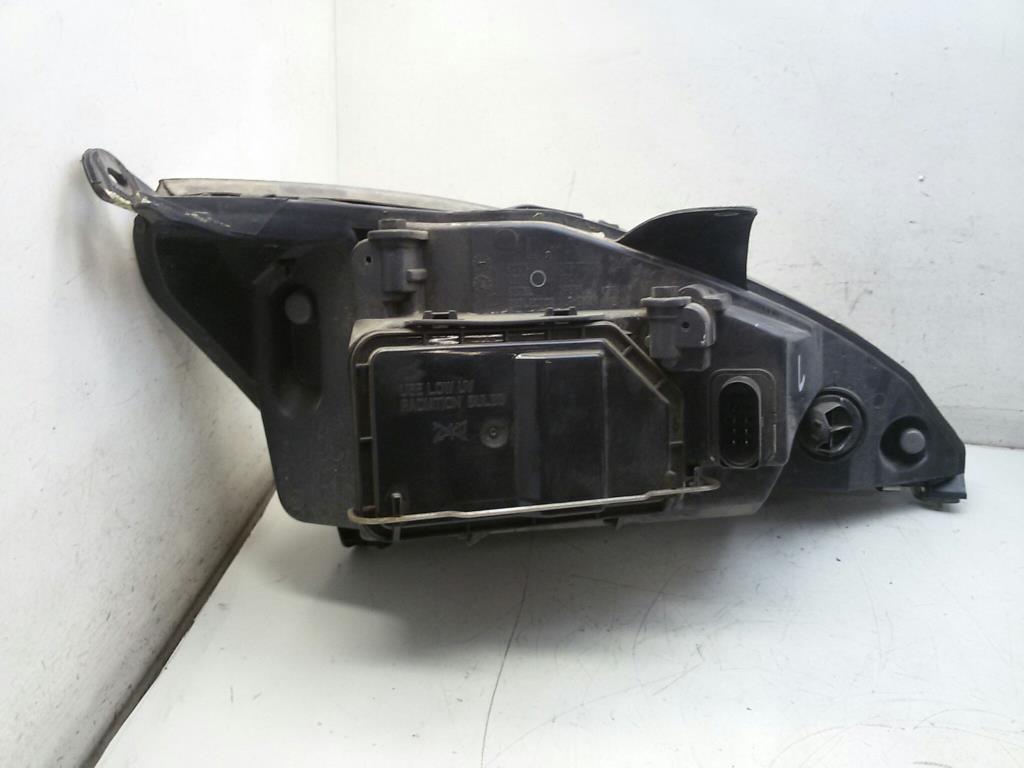 Ford Focus Scheinwerfer links Facelift BJ2002