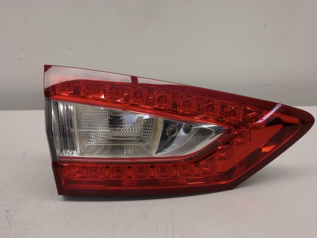 Ford Mondeo V BA7 orig Rückleuchte innen links Heckklappe LED Bj 2015
