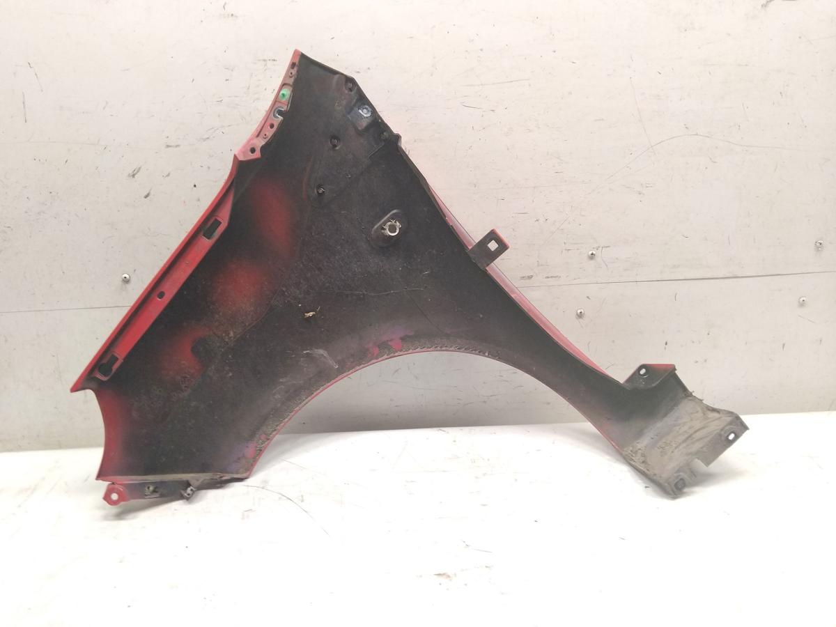 Renault Twingo 2 original Kotfl&uuml;gel vorn rechts rot uni BJ2012