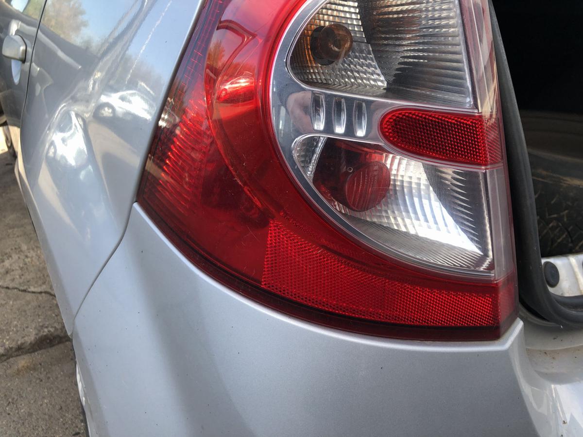 Dacia Sandero BS0 R&uuml;ckleuchte links R&uuml;cklicht Heckleuchte Schlussleuchte