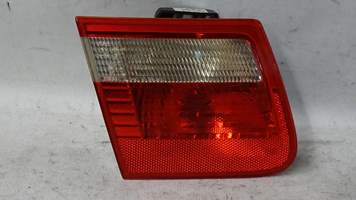 BMW 3er E46 Touring Bj2003 Rückleuchte Heckleuchte innen links 6907937