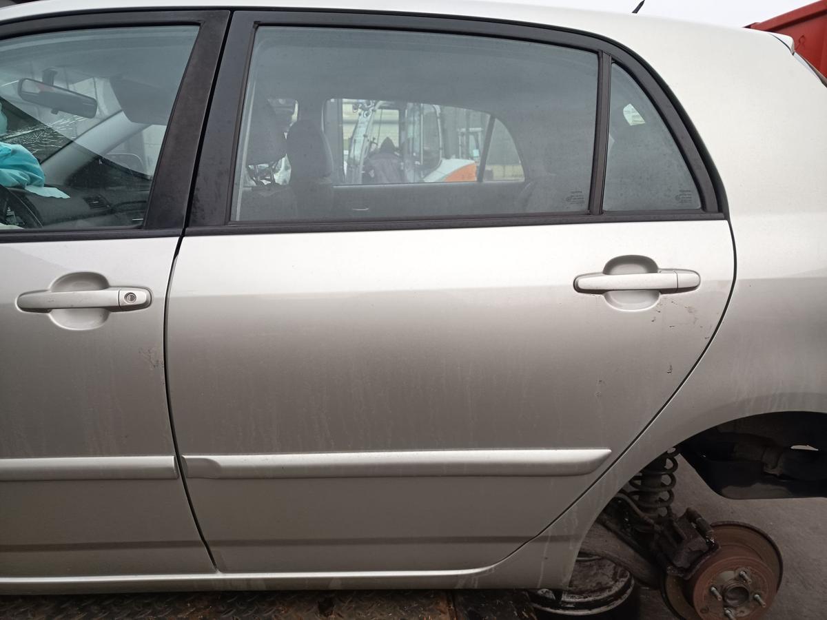 Toyota Corolla E12 original T&uuml;r hinten links 1C0 Silber Baujahr 2006