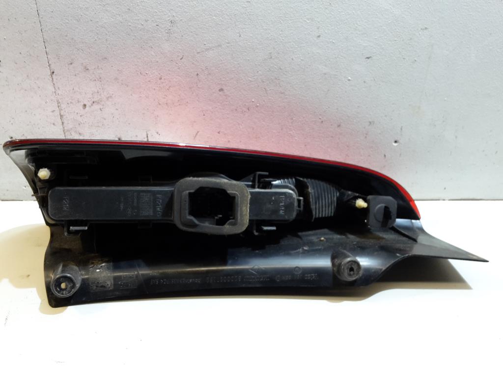 Renault Espace 4 IV BJ 2004 Rücklicht rechts oben Rückleuchte Heckleuchte 8200027152