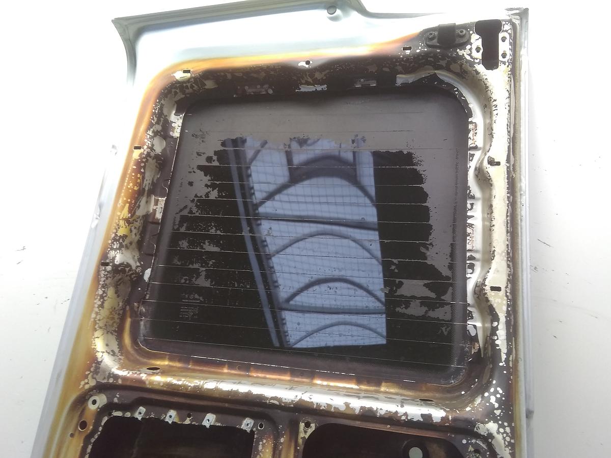 Mercedes Vito 639 Heckfl&uuml;gelt&uuml;r Heckt&uuml;r rechts ! Brandschaden ! Bj.2007