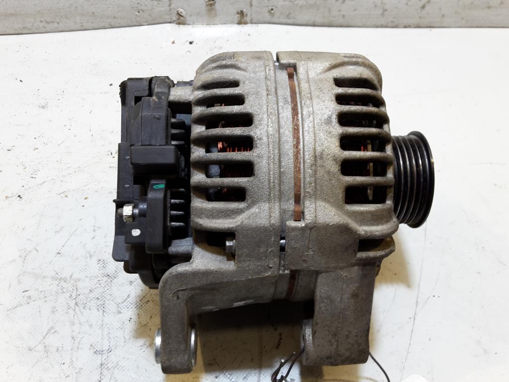 Opel Astra H BJ 2005 Lichtmaschine 55556069 Generator 100A BOSCH