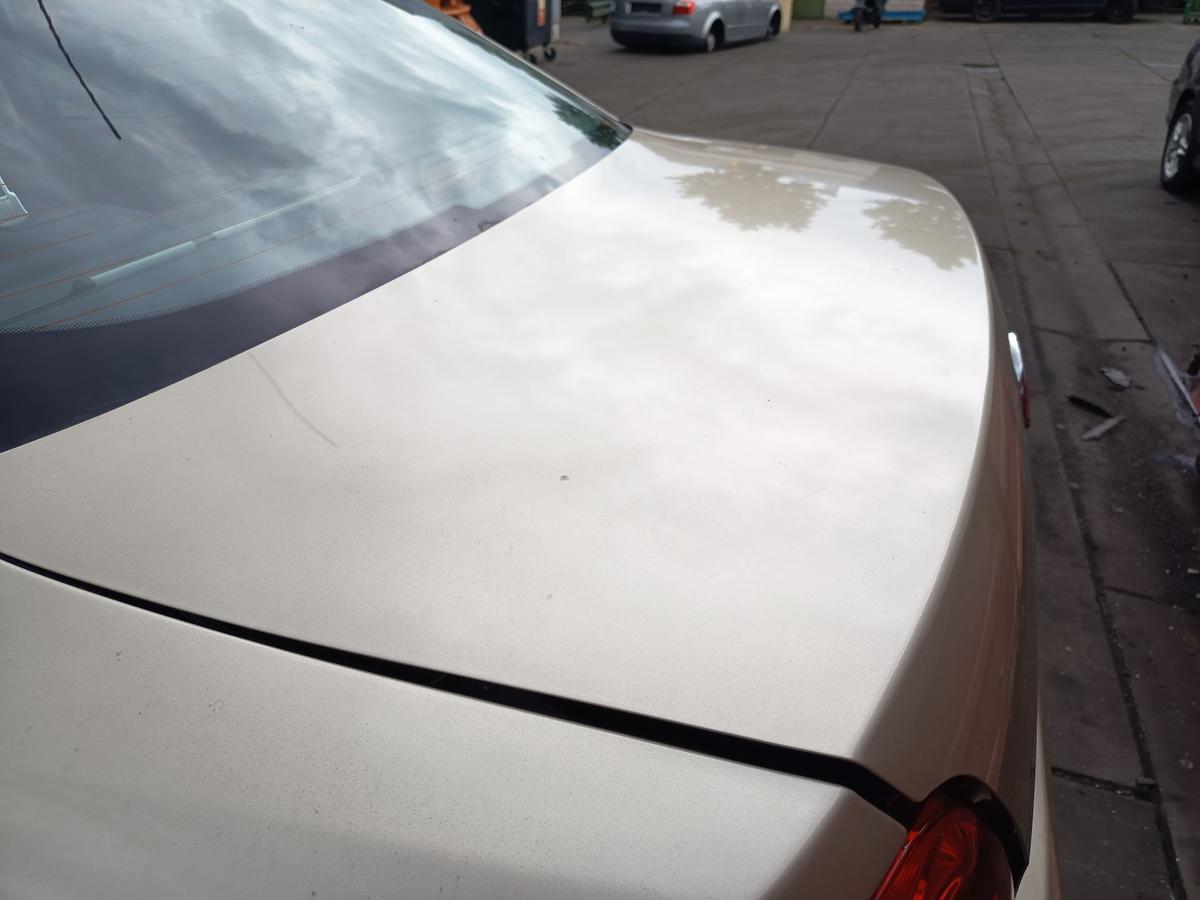 Fiat Linea original Heckklappe Deckel hinten Kofferraum 261/A Elfenbein Bj 2008