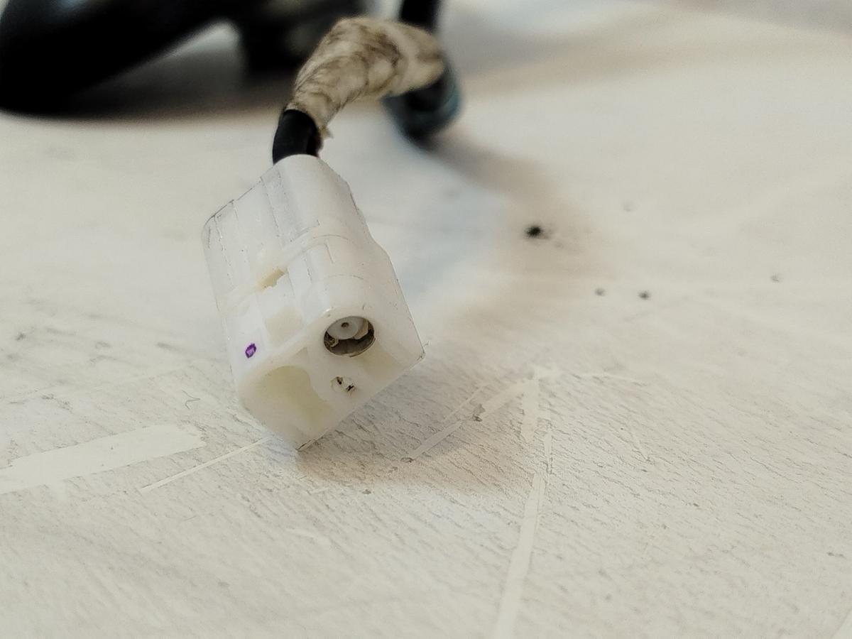 Toyota Yaris XP13 Dachantenne Antenne Antennenfu&szlig;