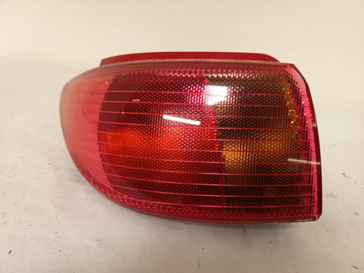 Mazda 2 DY Bj 2005 original Heck/Rück/ Schlussleuchte hinten links aussen