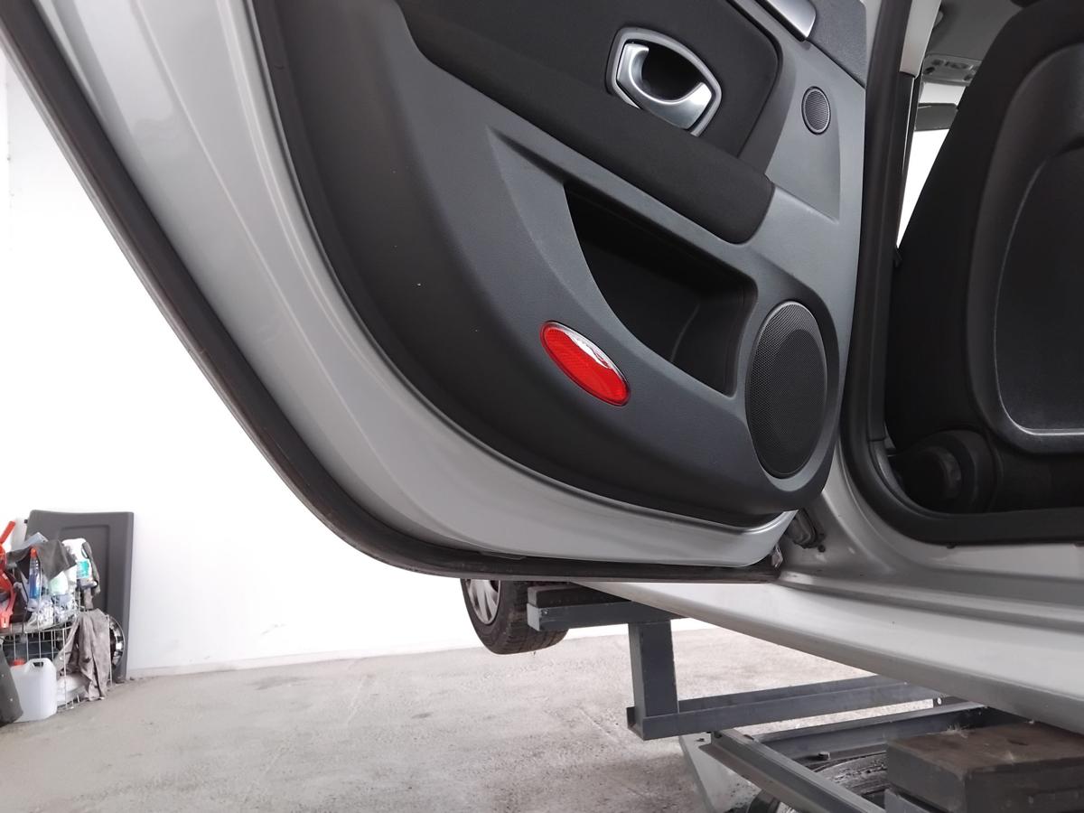 Renault Laguna 3 Kombi Tür hinten links TED69 Gris Platine Metallic BJ2009