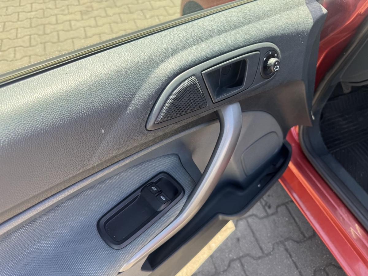 Ford Fiesta JA8 original T&uuml;rverkleidung vorn links 3-T&uuml;rer Bj.2010