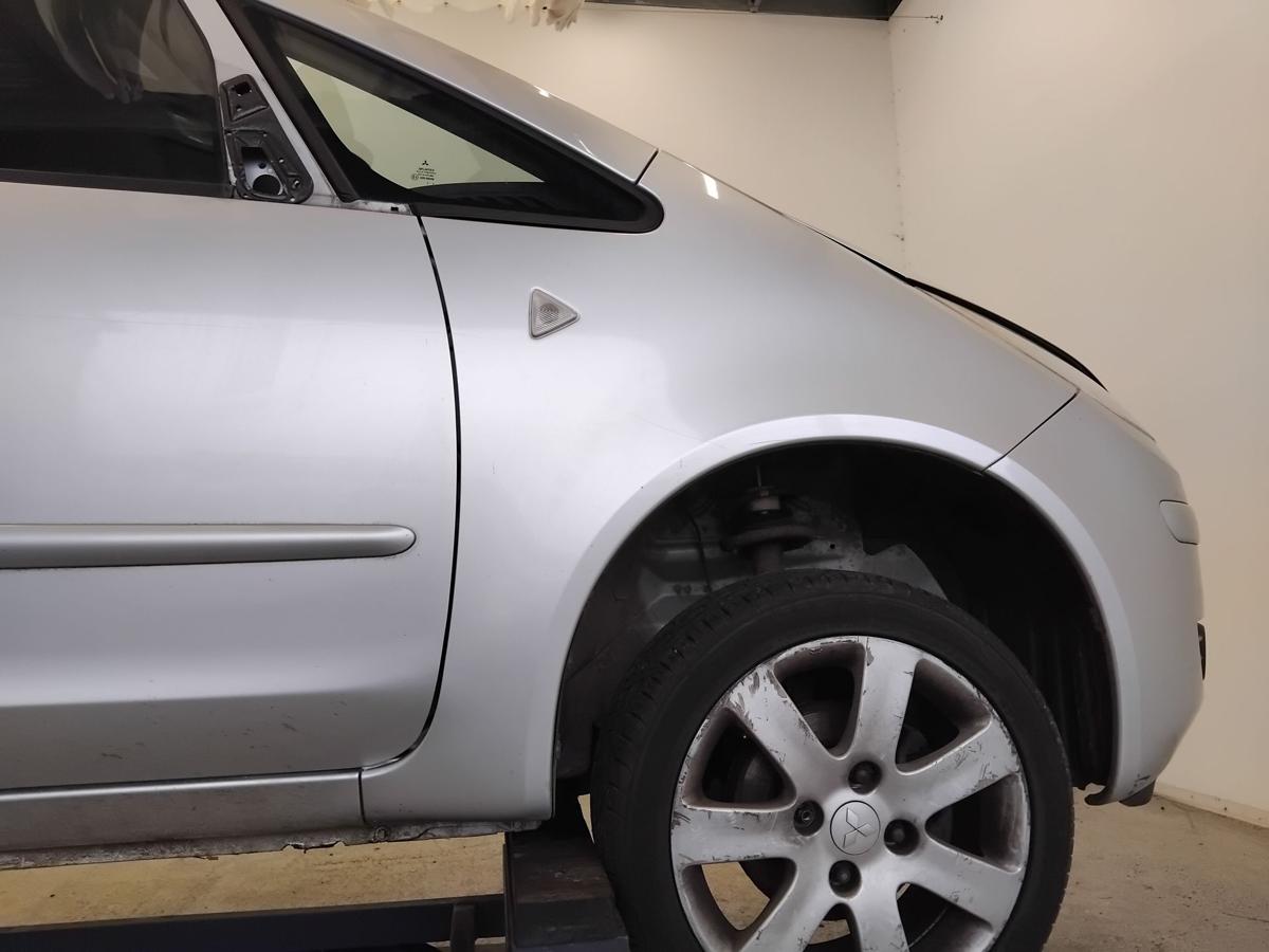 Mitsubishi Colt Z30 orig. Kotfl&uuml;gel vorn rechts 5-T&uuml;rer A50 Haag silber BJ2007