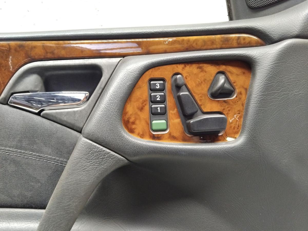 Mercedes E-Klasse 210 T&uuml;r vorn links Fahrert&uuml;r brillantsilber 744 Bj.1998