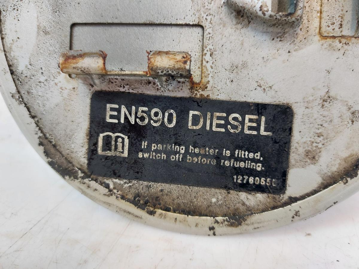 Saab 9-3 YS3 Kombi Tankklappe Tankdeckel Tankverschluss 309 Kristallsilber met