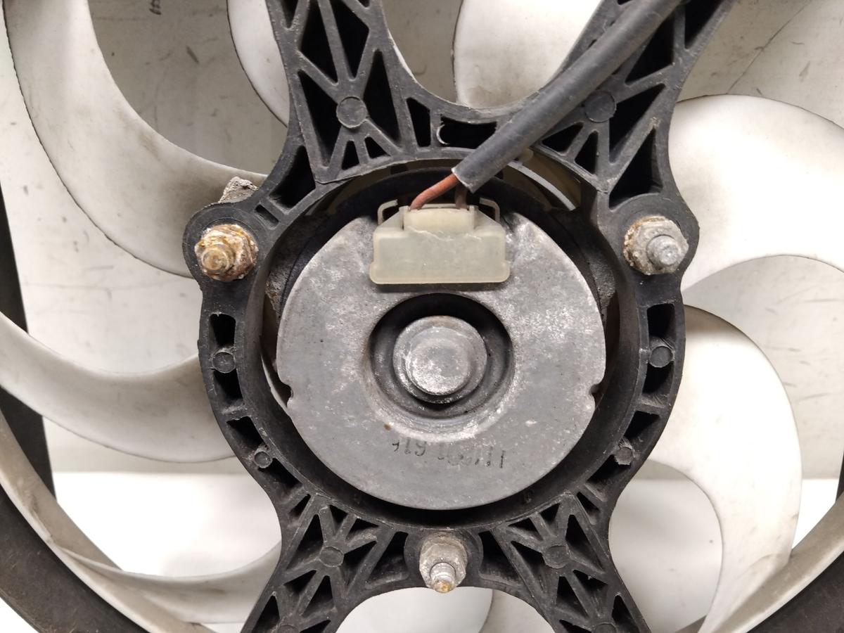 Toyota Avensis T22 original Elektrol&uuml;fter links mit Zarge 1.8 95kw 1ZZ BJ2002