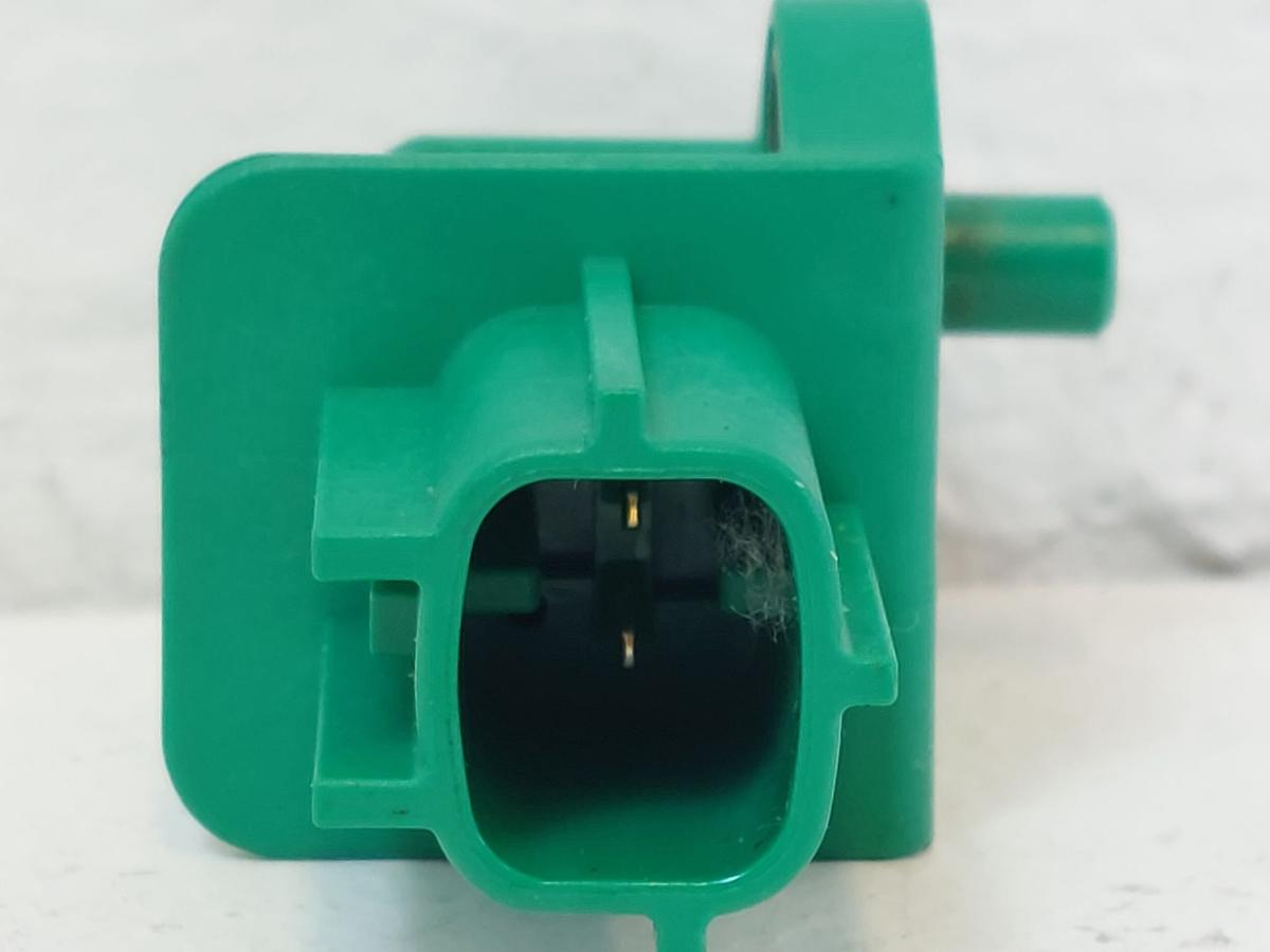 VW Audi Skoda Seat Airbagsensor Aufprallsensor Crashsensor Sensor OEM