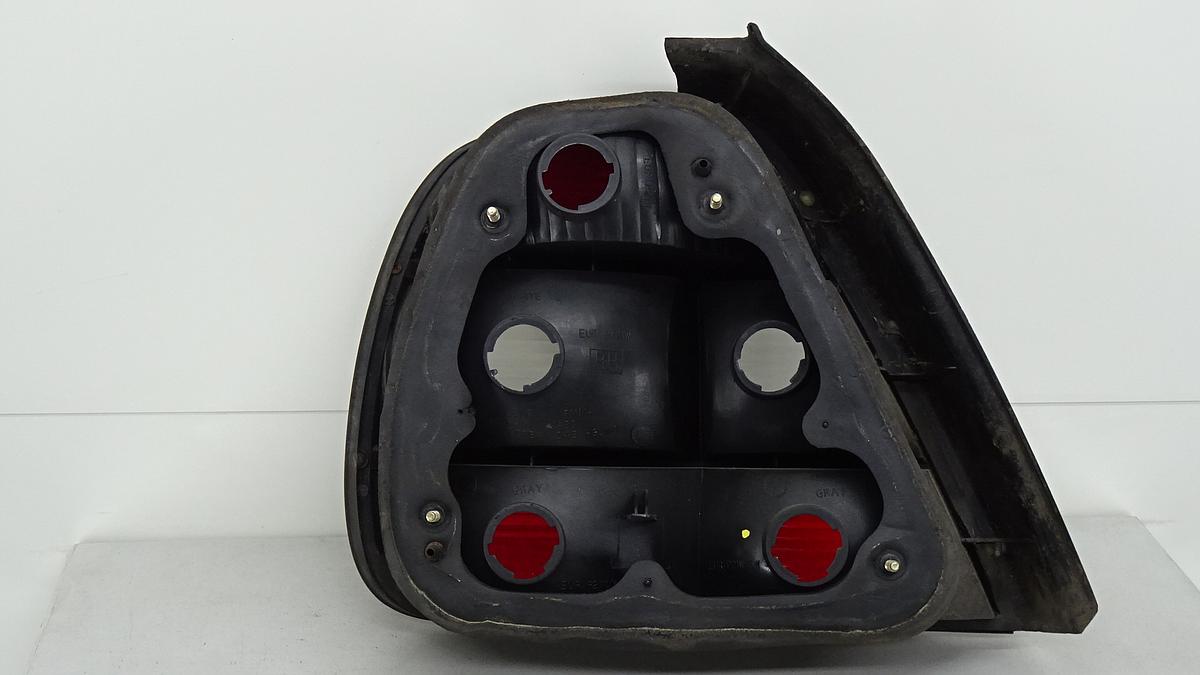 Daewoo Leganza Bj1997 Rückleuchte Rücklicht rechts