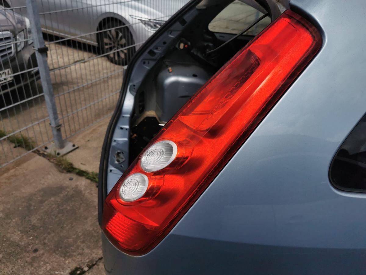 Ford Fiesta JD3 Rückleuchte Schlussleuchte Rücklicht hinten rechts 3 Türer